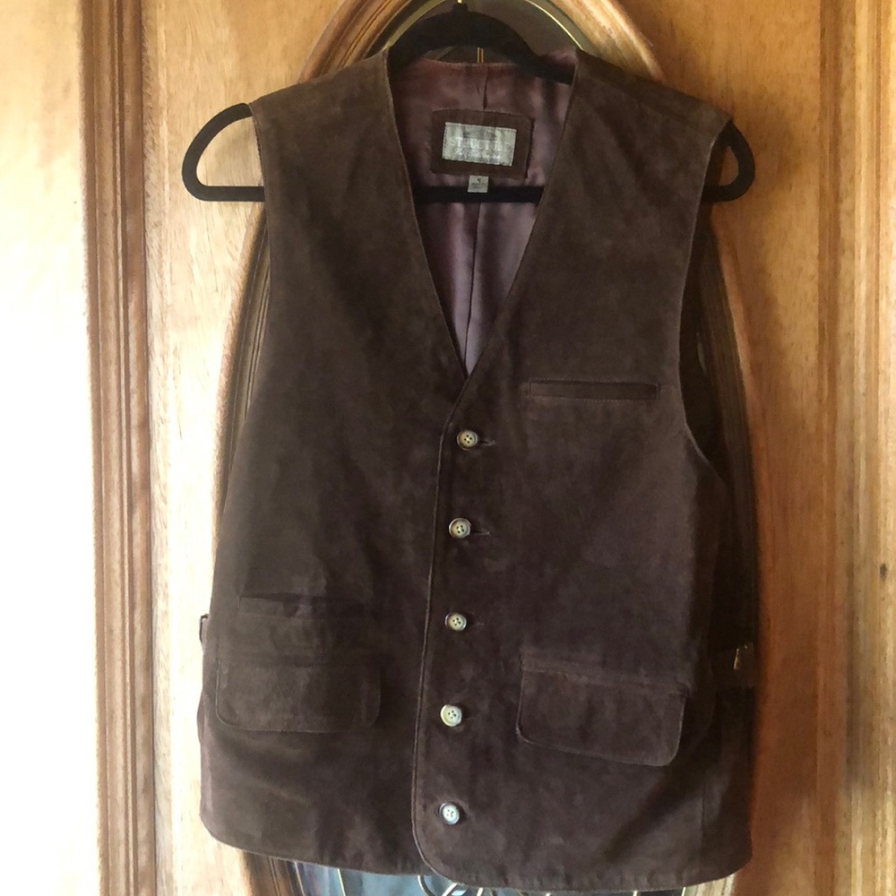 Men’s leather vest